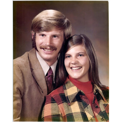 Susan Hall Photo 17