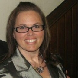 Jennifer Hampton Photo 32