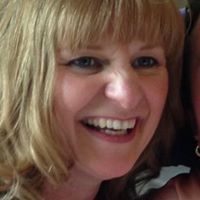 Julie Tarrant Photo 10