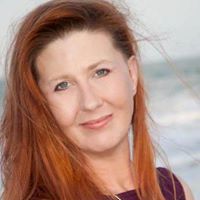 Julie Dill Photo 10