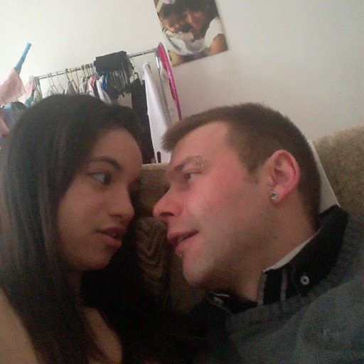 Leigh Harris Photo 23
