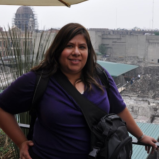 Ana Peralta Photo 9
