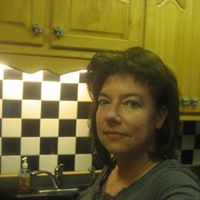 Sandy Lowe Photo 34