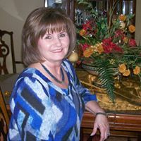 Nancy Dubois Photo 39