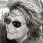 Julie Hillis Photo 15
