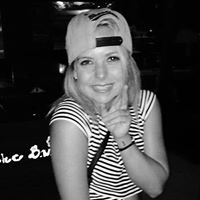 Kirsten Hoffman Photo 29