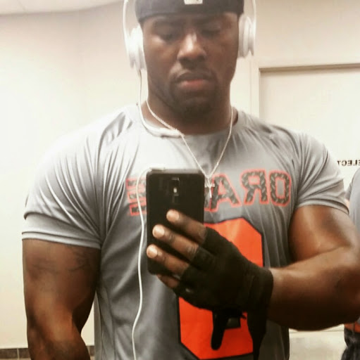 Dominique Coleman Photo 8