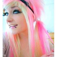 Brooke Rowe Photo 15
