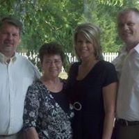 Carolyn Franks Photo 30