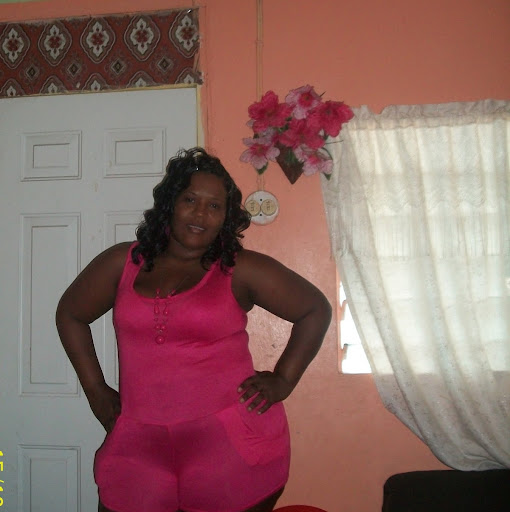 Simone Muir Photo 9
