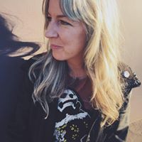Tara Hubbard Photo 37