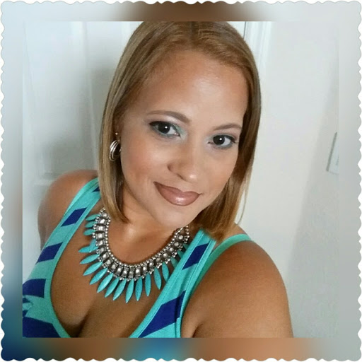 Jeannette Gonzalez Photo 24