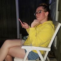 Christina Howard Photo 22