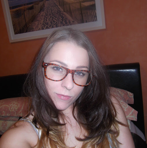 Rebecca Marquis Photo 25