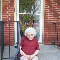 Beth Sheffield Photo 21