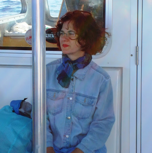 Andrea Robbins Photo 27