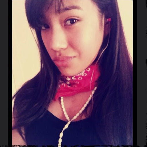 Leslie Yanez Photo 3