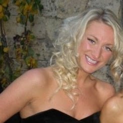 Leah Watson Photo 46