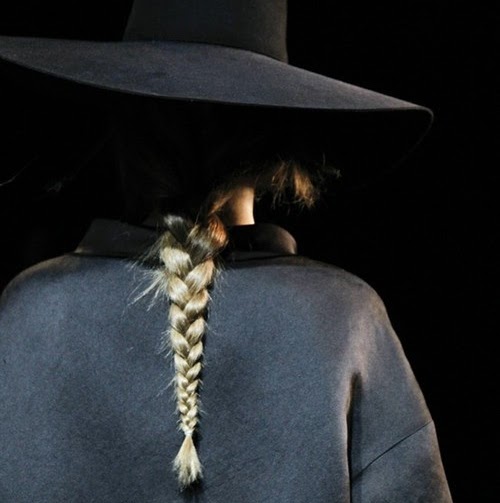 Elizabeth Mcqueen Photo 26