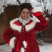 Emily Steiger Photo 7