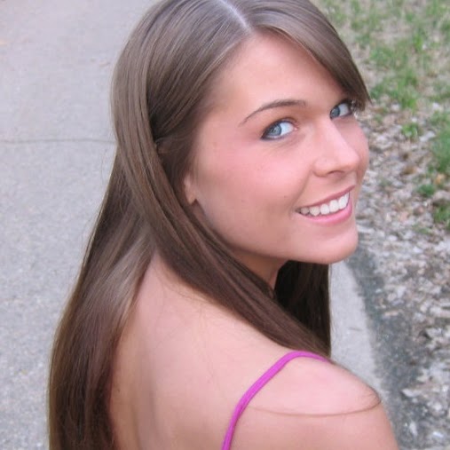 Melissa Luther Photo 20