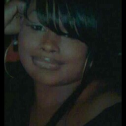 Nyisha Robinson Photo 4