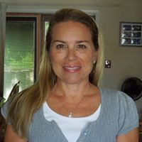 Lori Hendricks Photo 19