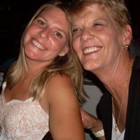 Lisa Stevens Photo 32