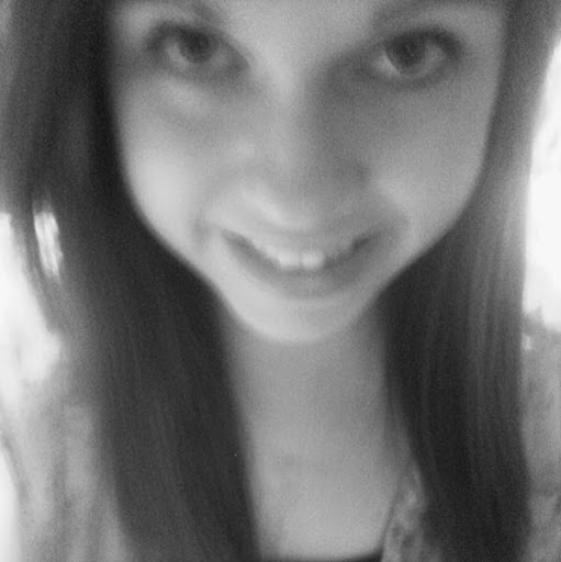 Chelsea Webster Photo 7