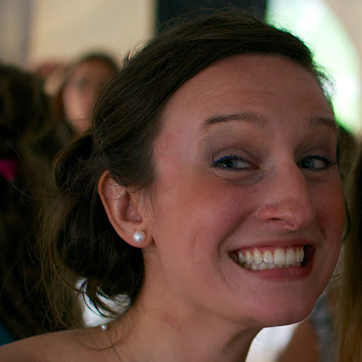 Samantha Ellis Photo 41