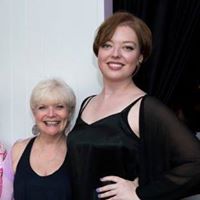 Catherine Hull Photo 17