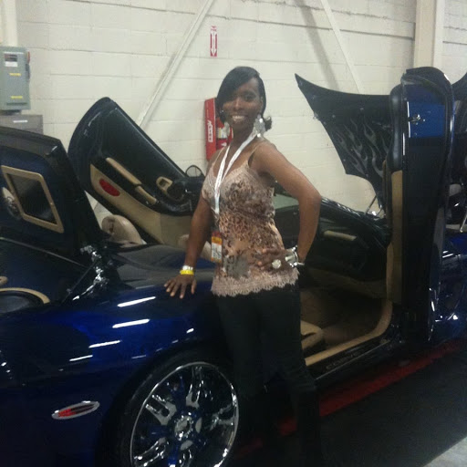 Tanya Diggs Photo 22
