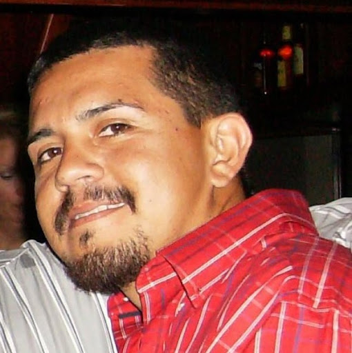 Martin Gomez Photo 27