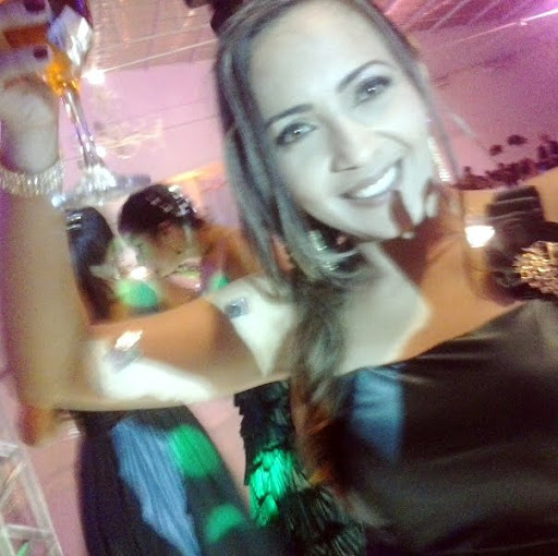 Mary Alves Photo 28