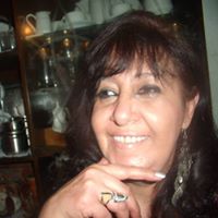 Elizabeth Valle Photo 36