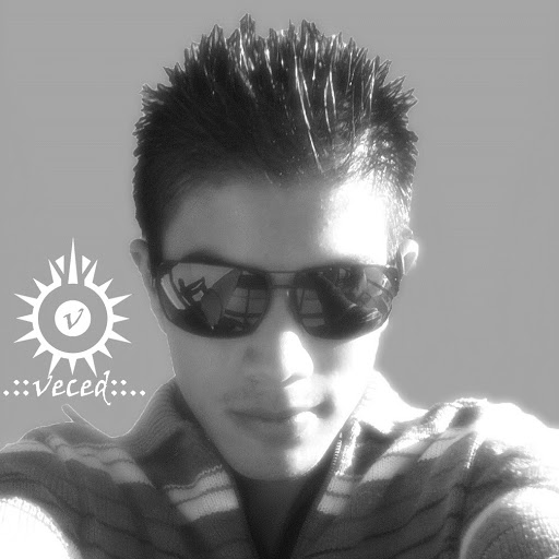 Daniel Curiel Photo 13