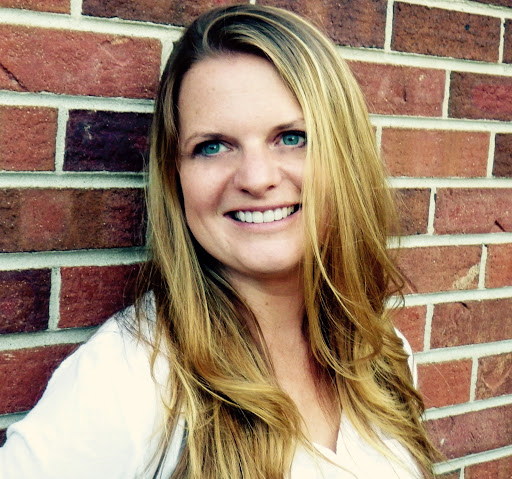 Amy Hogue Photo 22
