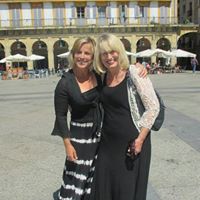 Carol Bryan Photo 20