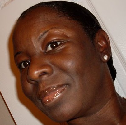 Michelle Livingston Photo 38