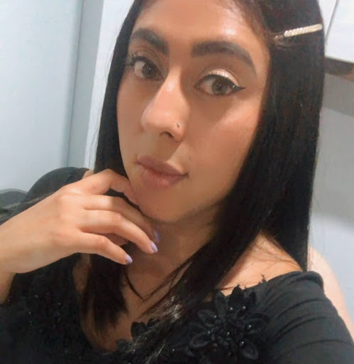 Claudia Serrano Photo 32