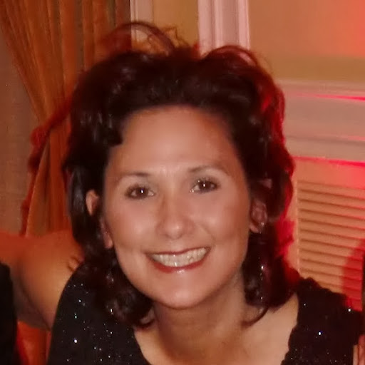 Donna Thompson Photo 27