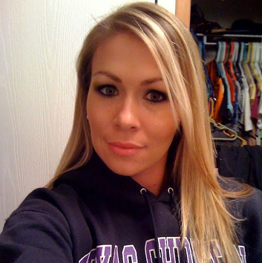 Crystal Lopez Photo 35
