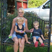 Debbie Oxley Photo 14