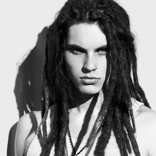 Samuel Larsen Photo 15