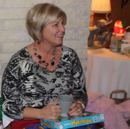 Jennifer Yoder Photo 14