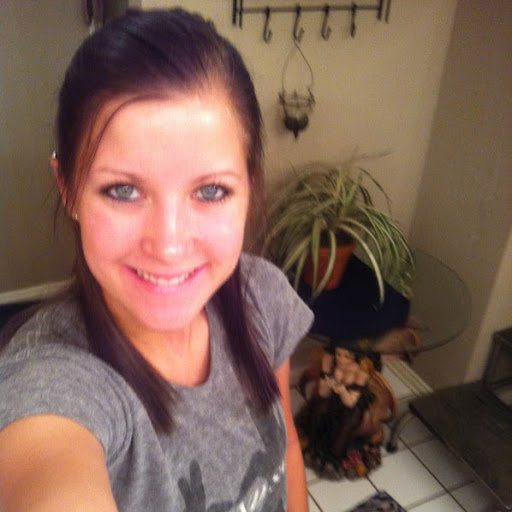 Samantha Phelps Photo 15