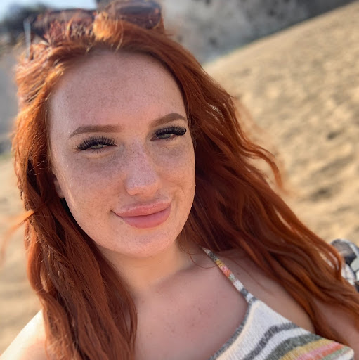 Lana Robinson Photo 23