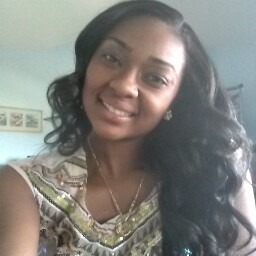 Stephanie Bradford Photo 17