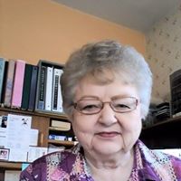 Linda Emerson Photo 19