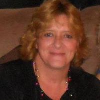 Lori Maguire Photo 13